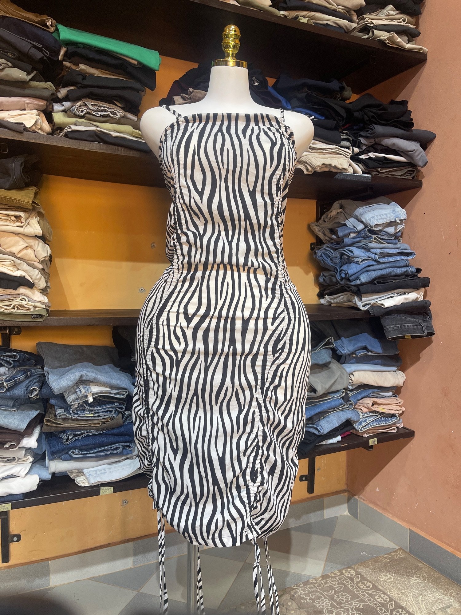 Robe Nnine zèbre · Taille L