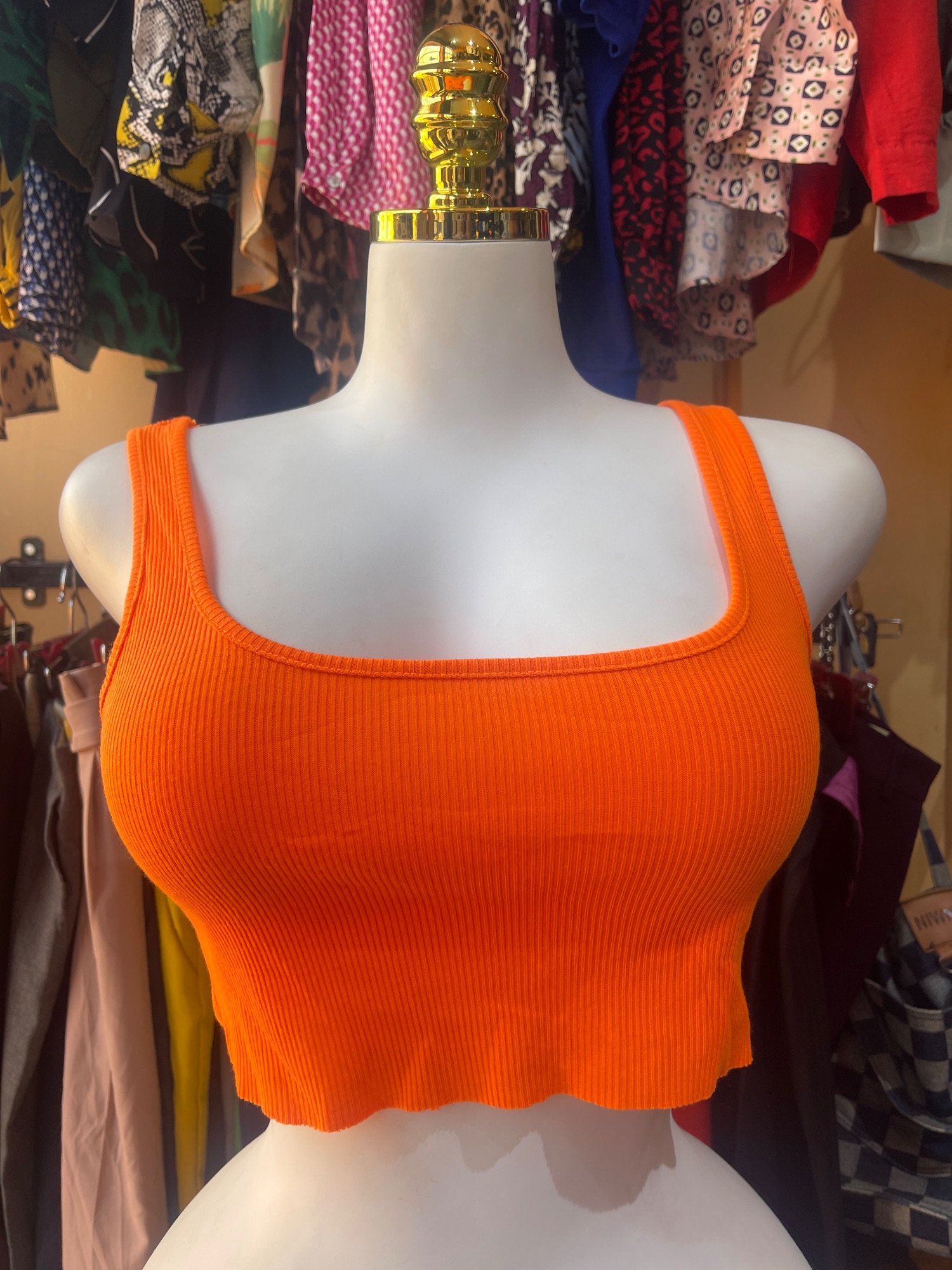 Top orange — vue principale