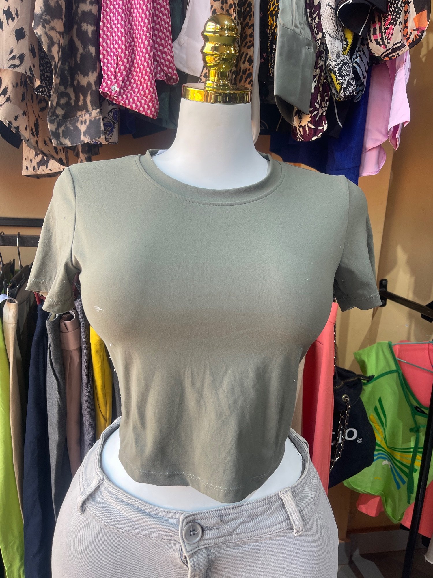 T-shirt PrettyLittleThing vert · Taille S