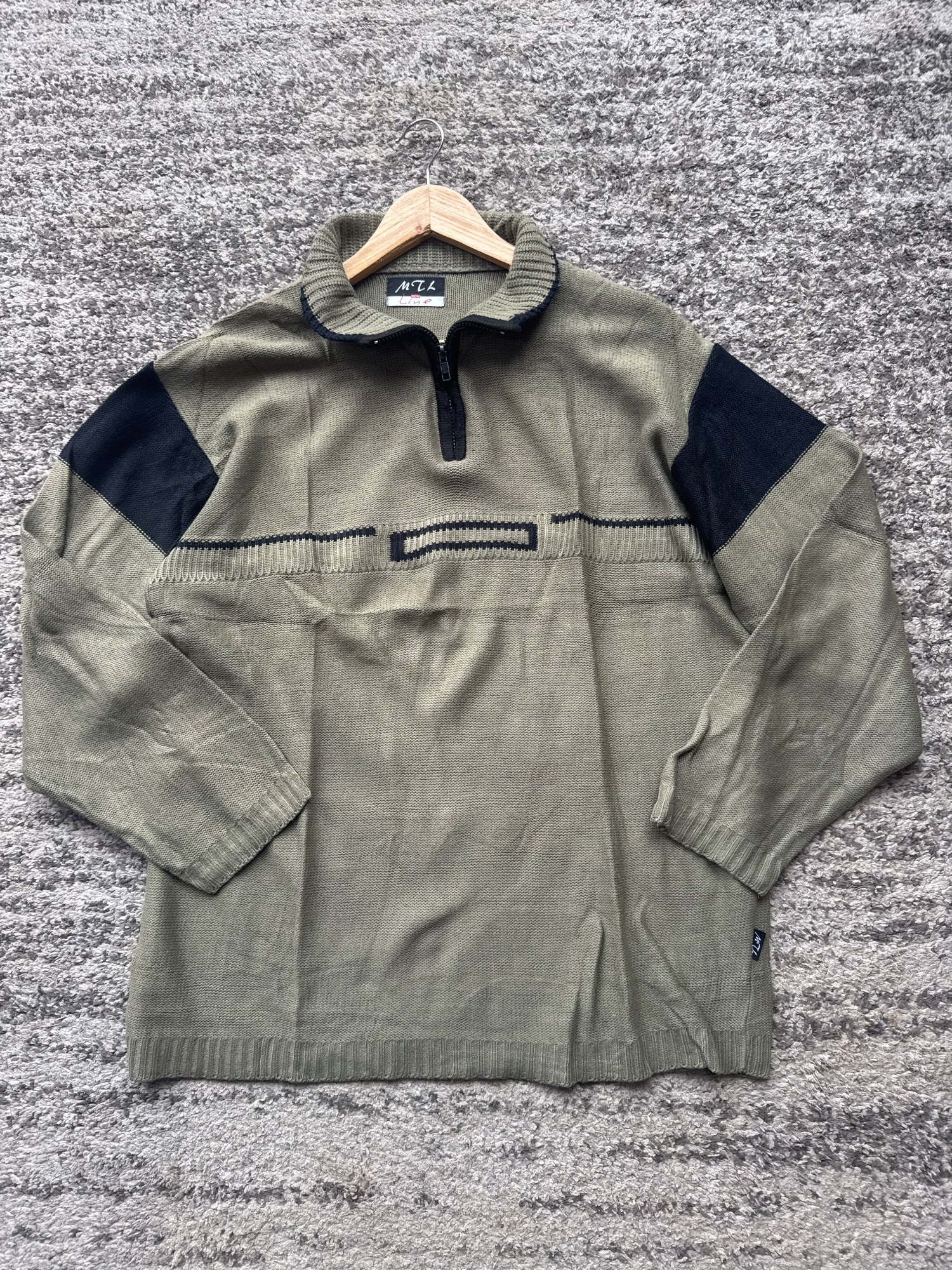 Pull MTL NEW Line · Taille L