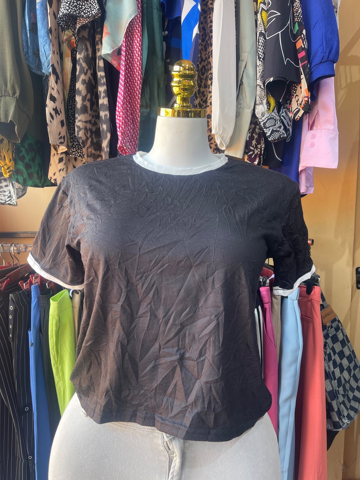 T-shirt noir · Taille 40