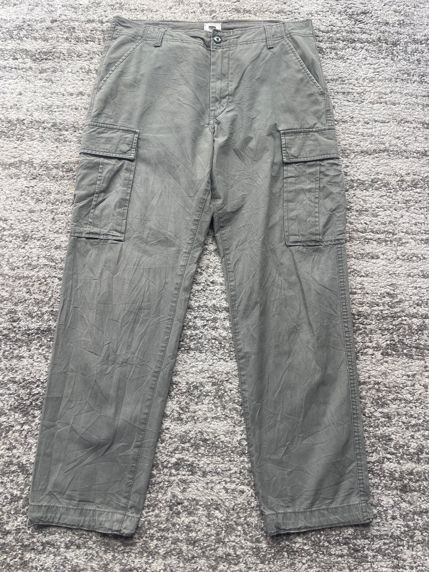 Pantalon cargo H&M vert · Taille L