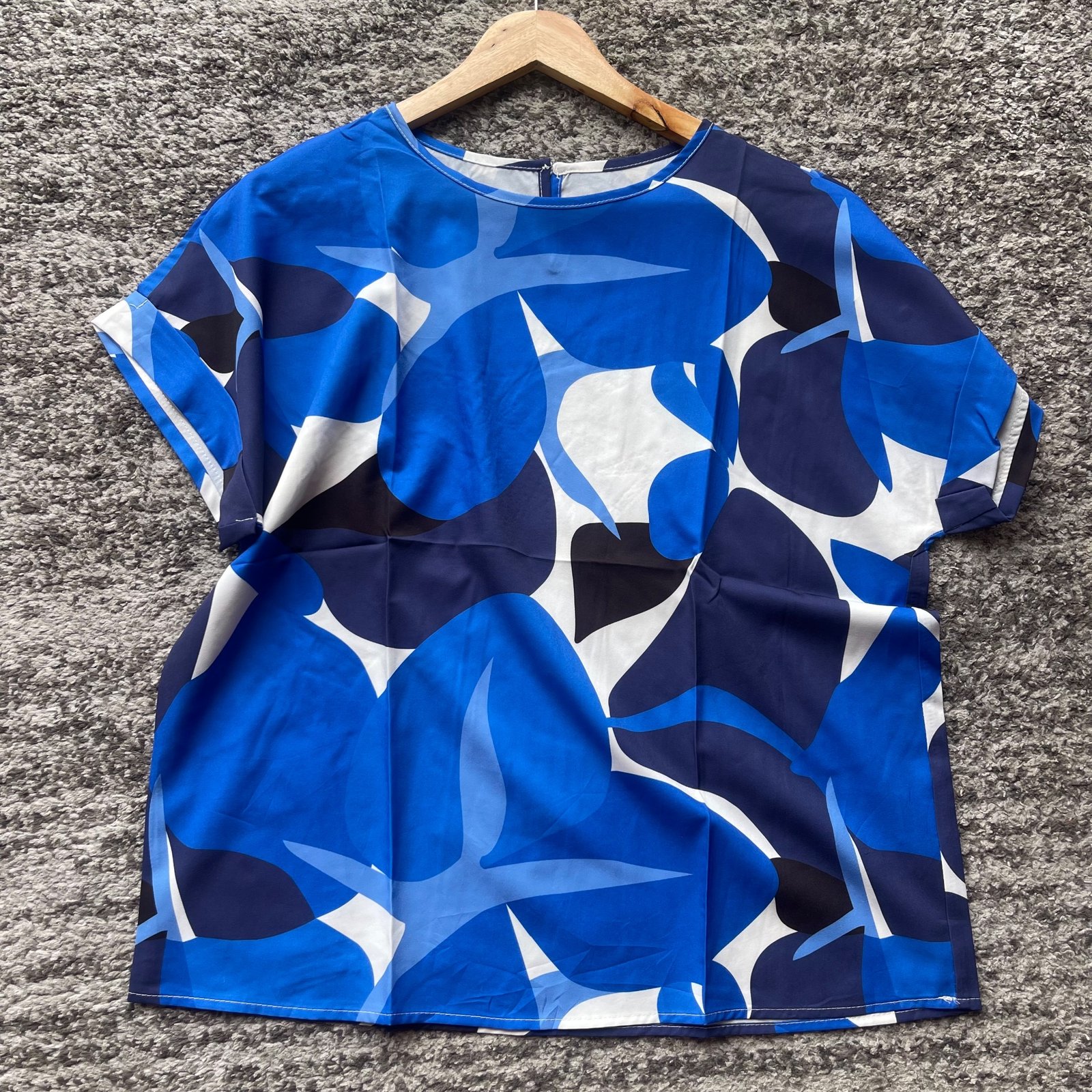 Haut SHEIN bleu · Taille L